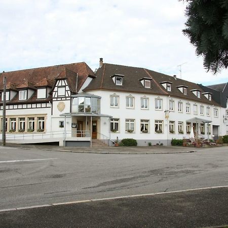 Hotel Restaurant A L'Etoile Merkwiller-Pechelbronn Bagian luar foto