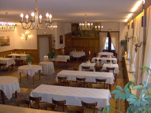 Hotel Restaurant A L'Etoile Merkwiller-Pechelbronn Bagian luar foto